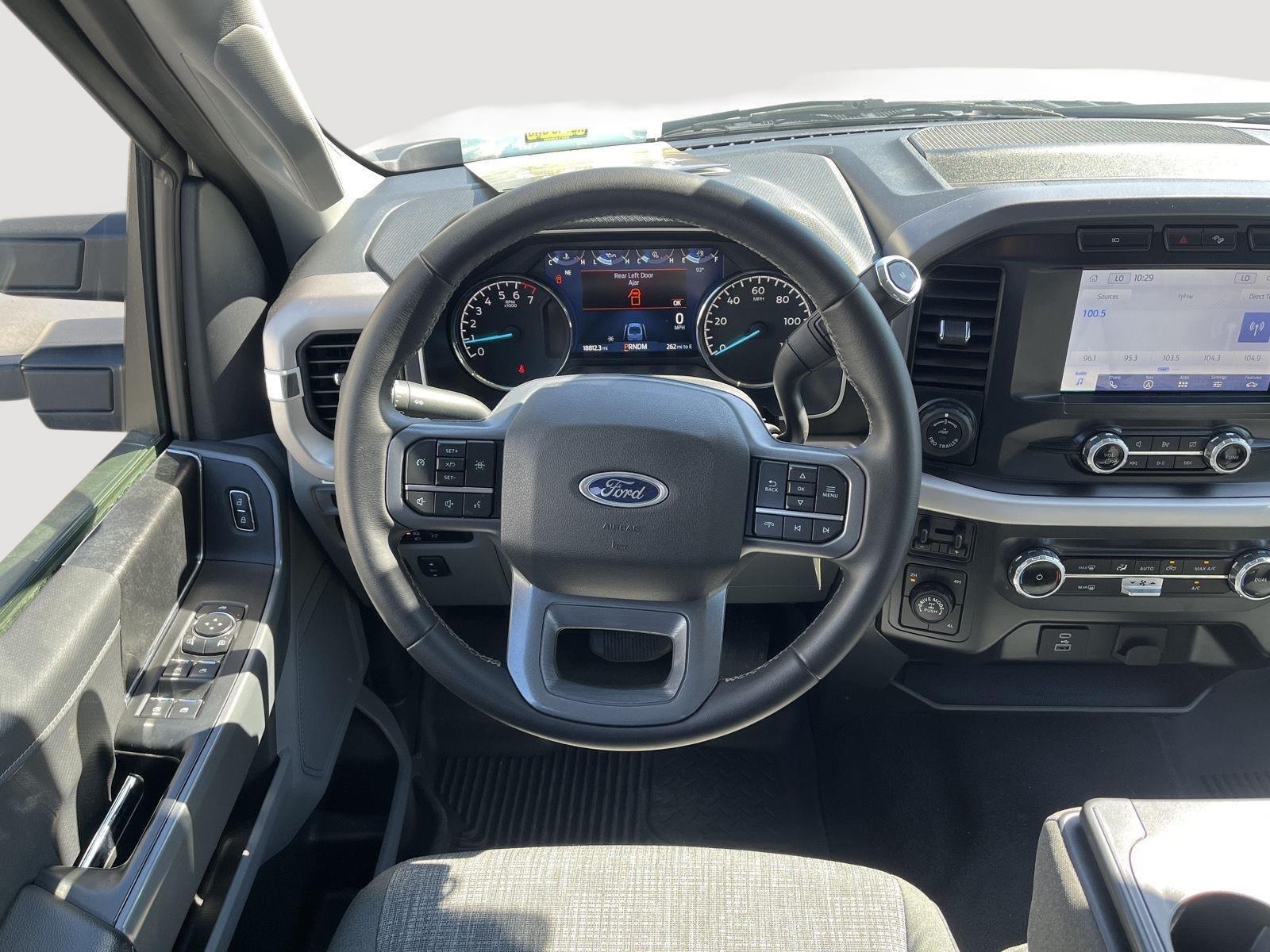 2023 Ford F-150 XLT photo 12