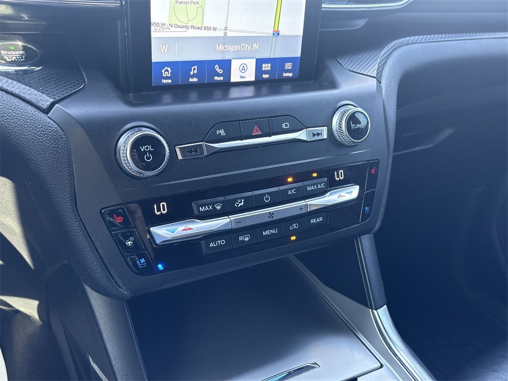 2020 Ford Explorer ST photo 16