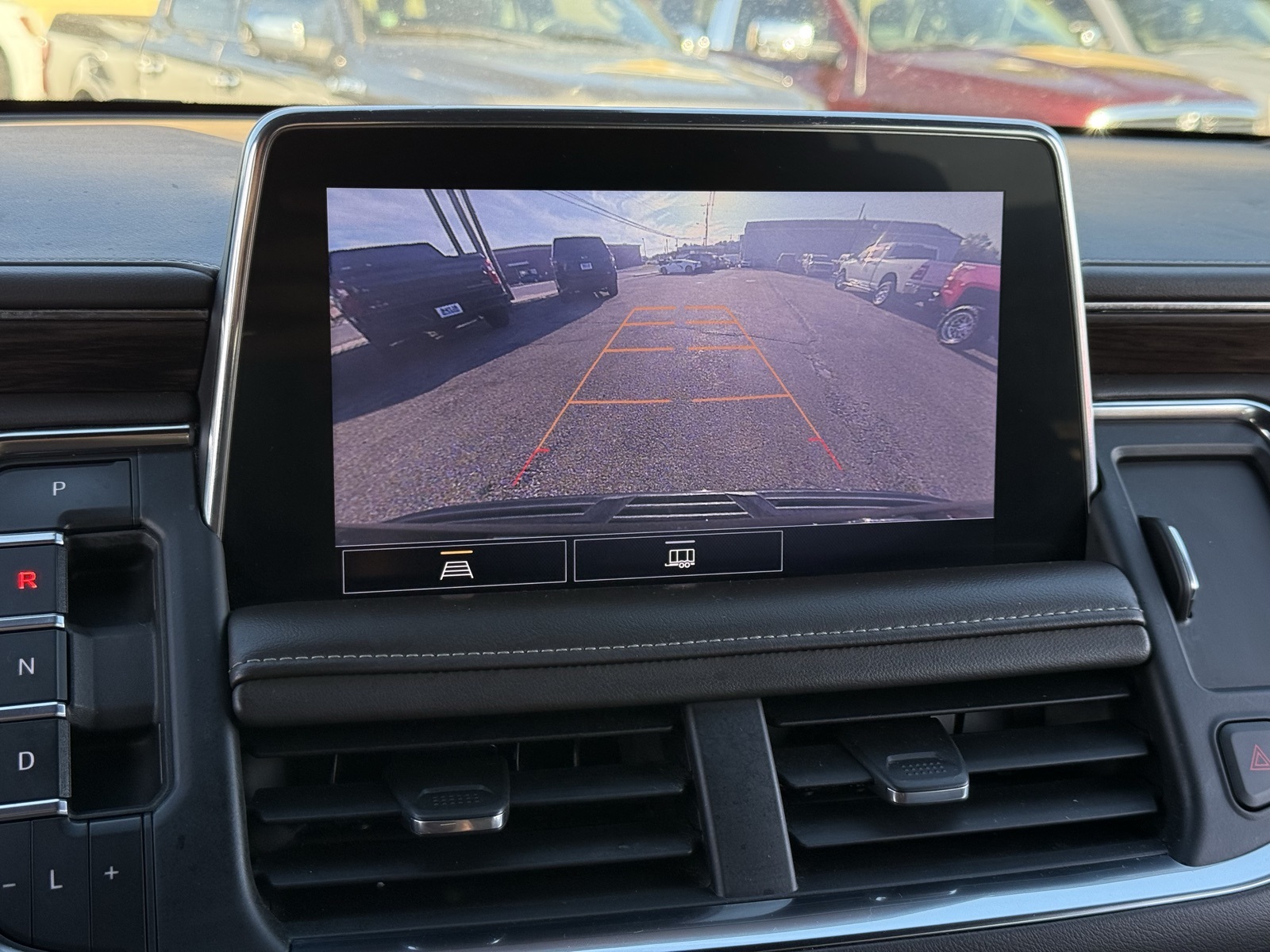 2021 Chevrolet Suburban LT photo 32