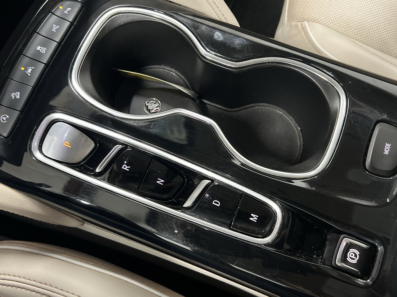 2022 Buick Envision Avenir photo 16