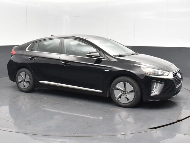 2020 Hyundai Ioniq SE photo 3