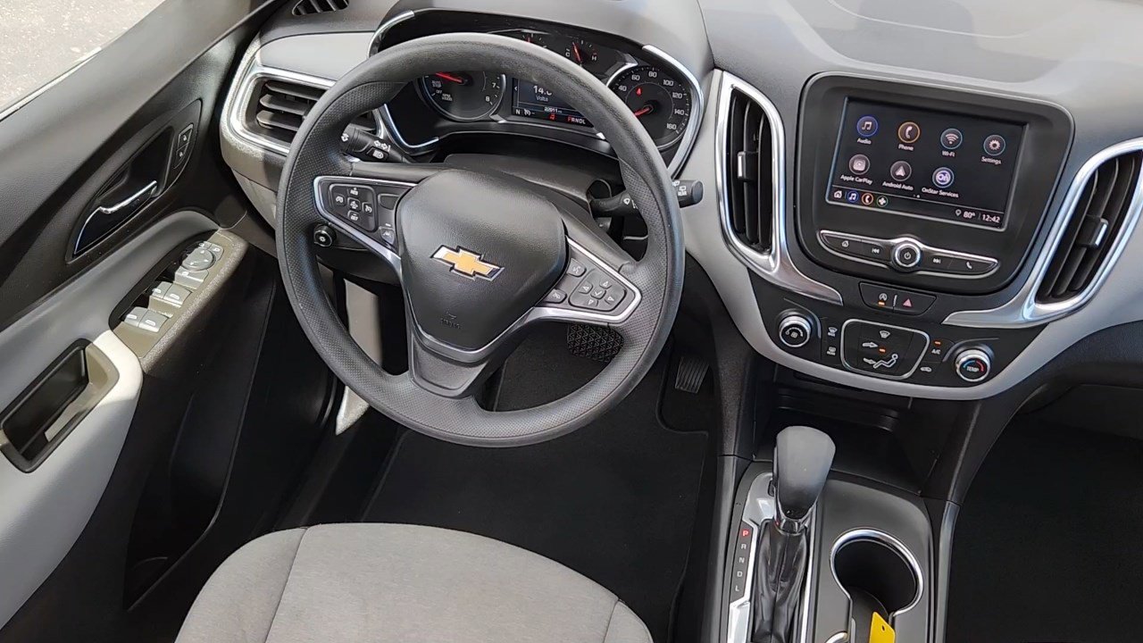 2024 Chevrolet Equinox LS photo 4