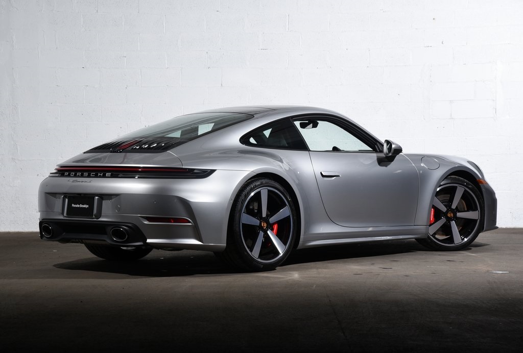 2025 Porsche 911 S photo 8