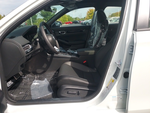 2026 Honda Civic Hatchback Sport Touring photo 4