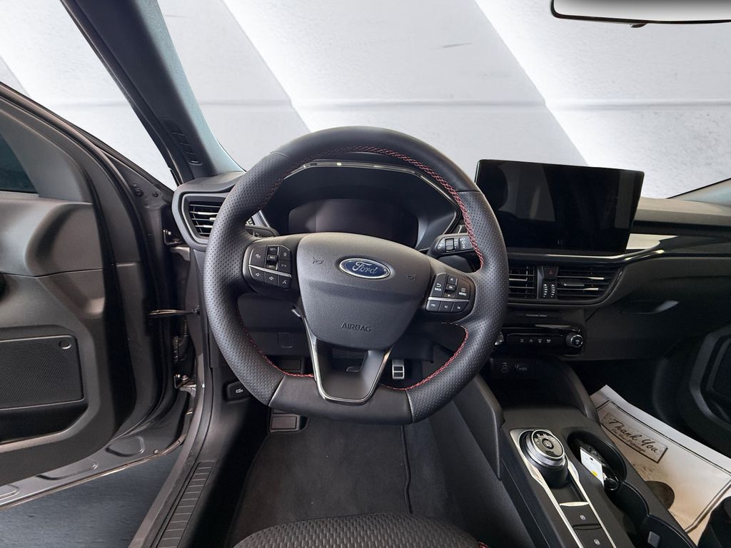 2024 Ford Escape ST-Line photo 9