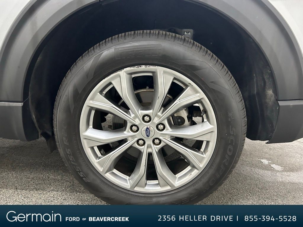 2023 Ford Explorer Limited photo 8