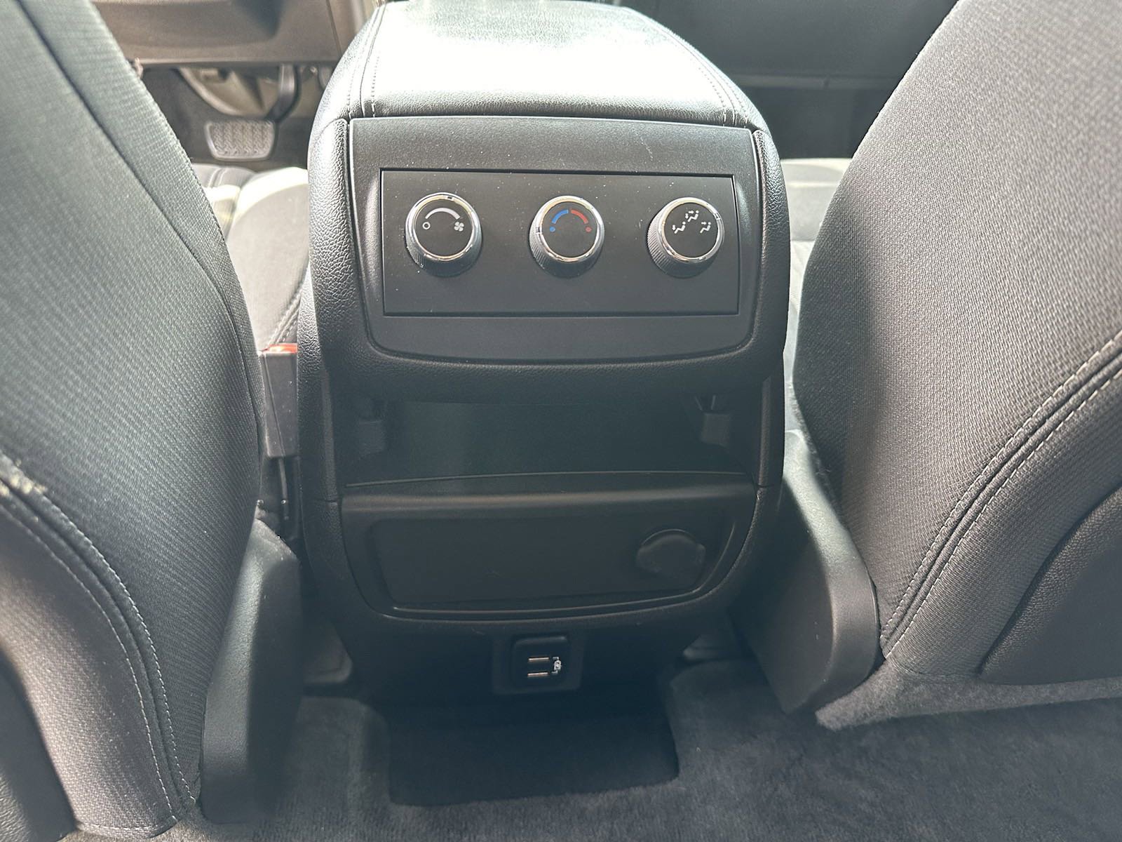 PreOwned 2017 Chevrolet Traverse LT Sport Utility in Blairstown IA