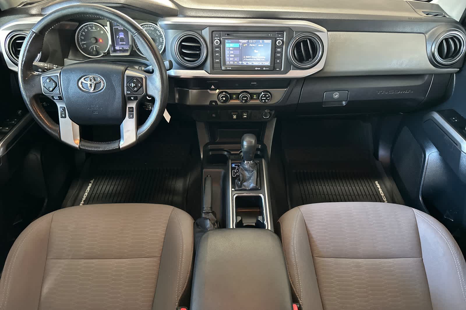 2019 Toyota Tacoma SR5 photo 2