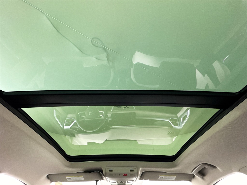2025 Volkswagen Taos SE photo 16