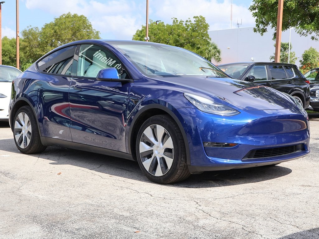 Used 2021 Tesla Model Y Long Range with VIN 5YJYGDEE6MF141785 for sale in Miami, FL