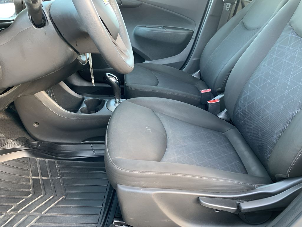 2021 Chevrolet Spark LS photo 9