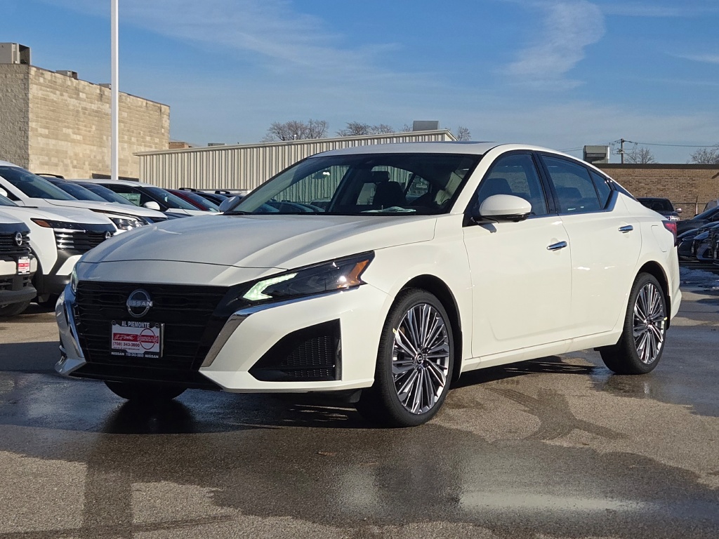 2025 Nissan Altima