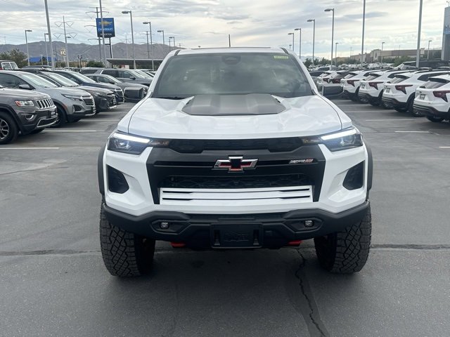 2026 Chevrolet Colorado ZR2 photo 3
