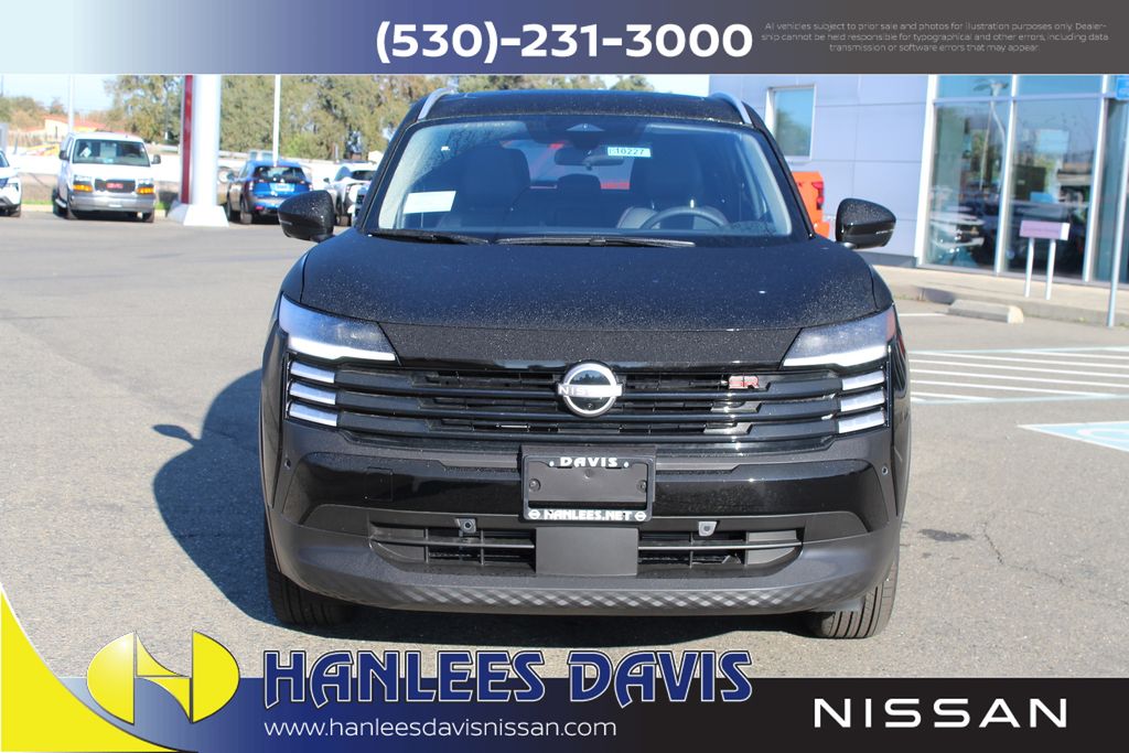 2026 Nissan Kicks SR photo 3