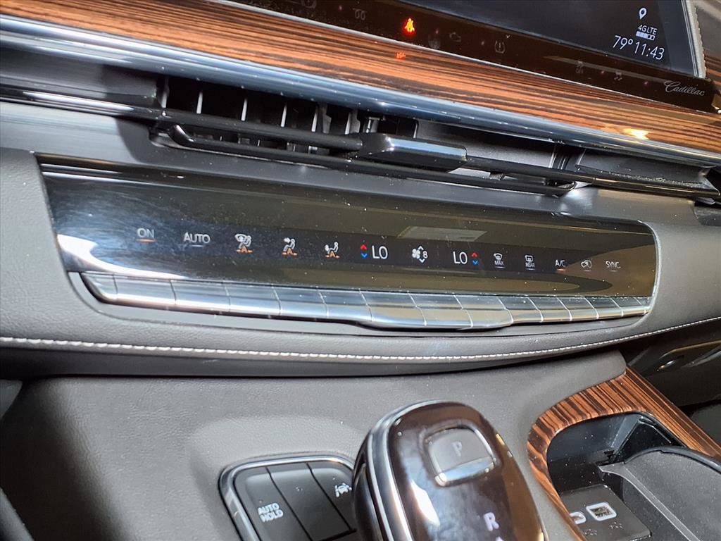 2022 Cadillac Escalade ESV Premium Luxury photo 4