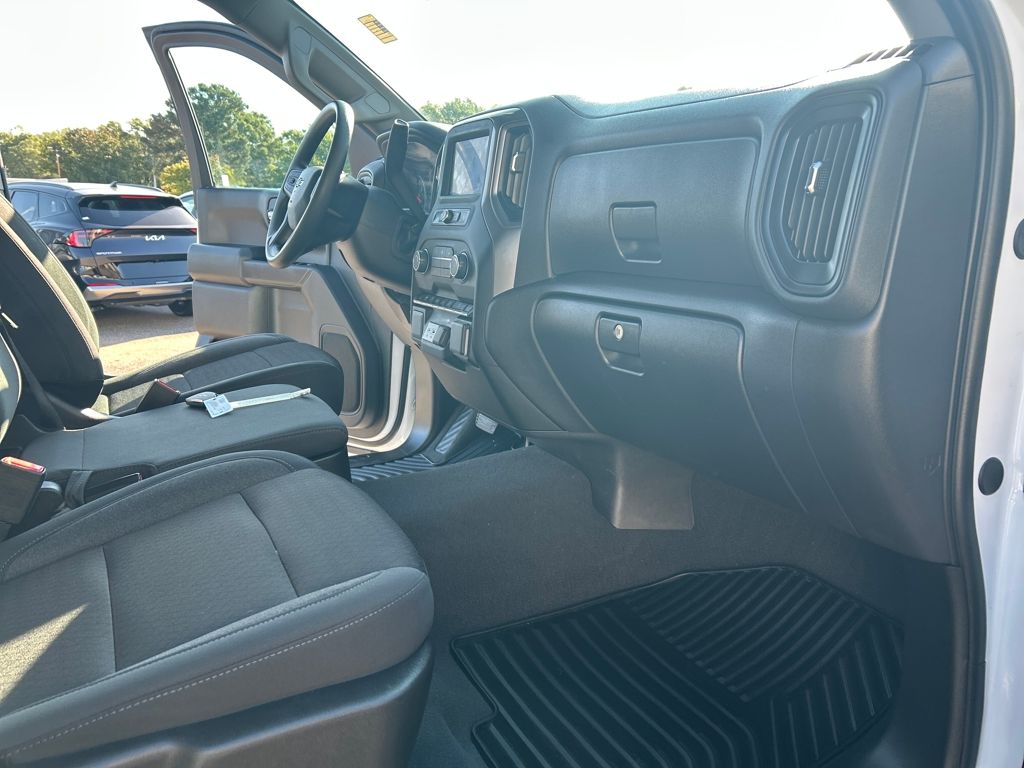 2024 Chevrolet Silverado 1500 Custom Trail Boss photo 27