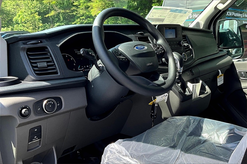 2025 Ford Transit photo 4