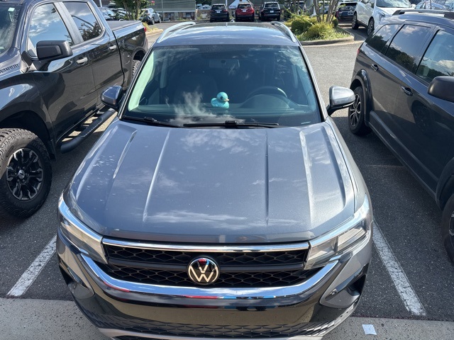 2022 Volkswagen Taos SE photo 4