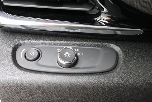 2024 Buick Envista Avenir photo 18