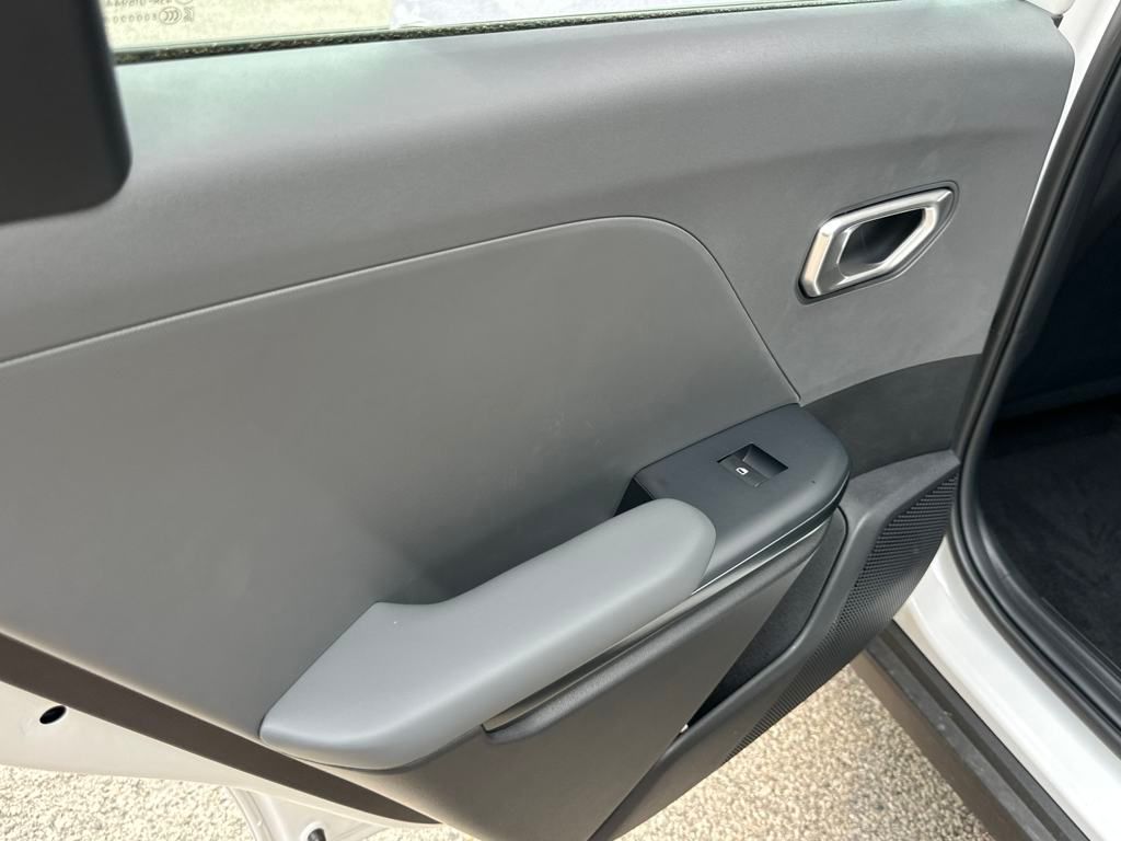 2025 Kia K4 LXS photo 13