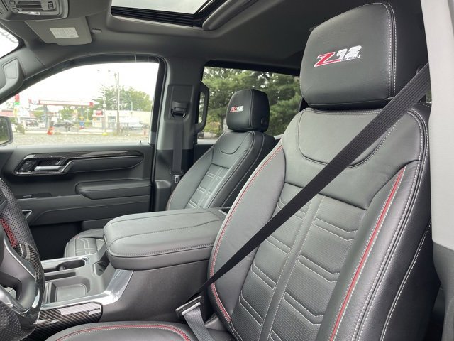 2025 Chevrolet Silverado 1500 RST photo 19
