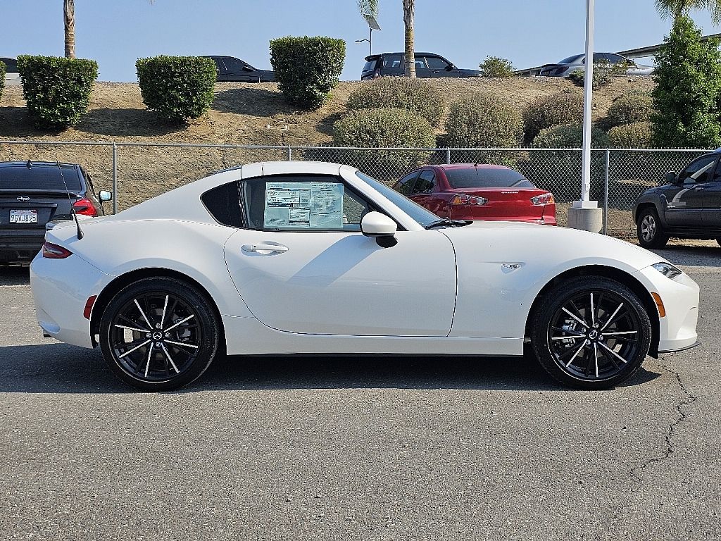2025 Mazda MX-5 Miata Miata RF Grand Touring photo 7