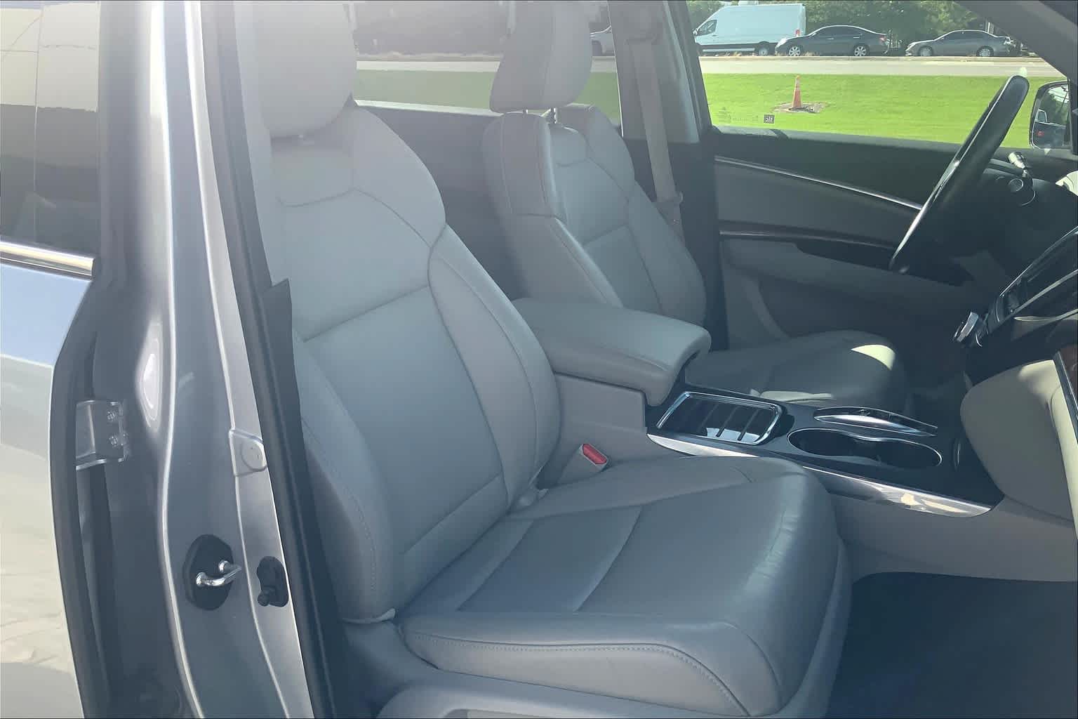 2017 Acura MDX Technology photo 8