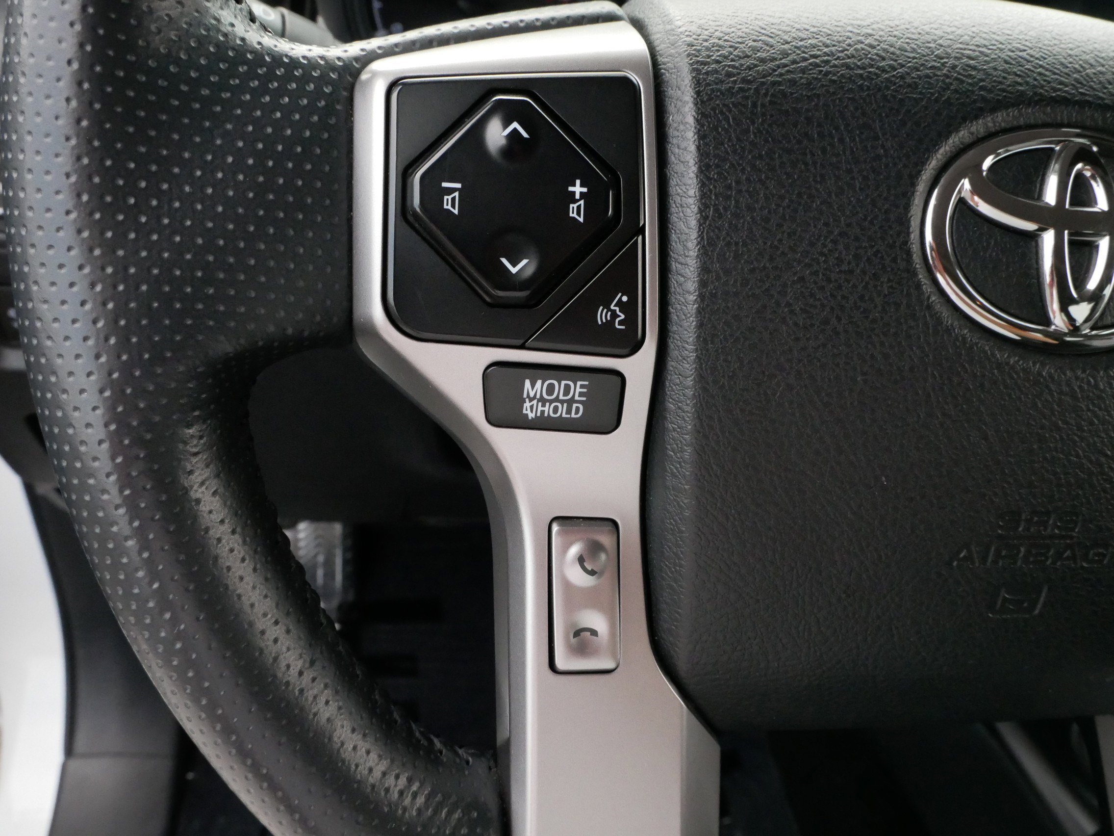 2024 Toyota 4Runner SR5 Premium photo 27