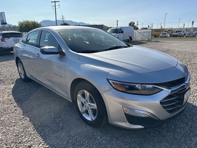 2020 Chevrolet Malibu LS photo 3