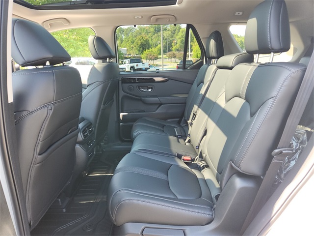2025 Honda Pilot Touring photo 8