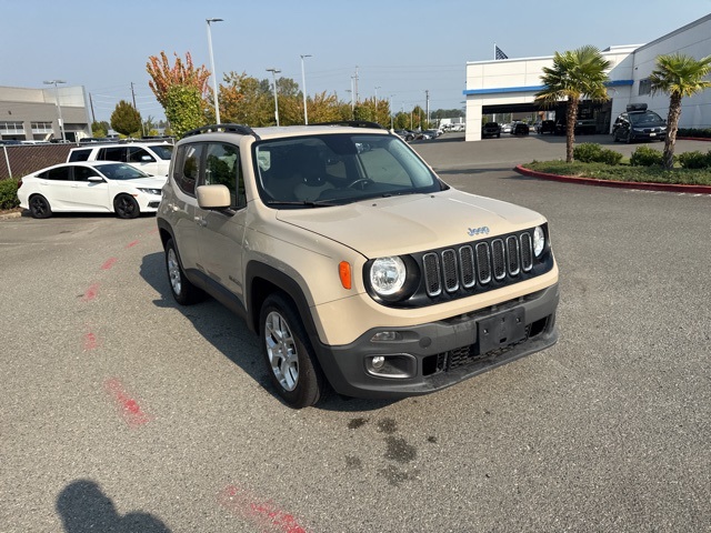 2016 Jeep Renegade Latitude photo 3