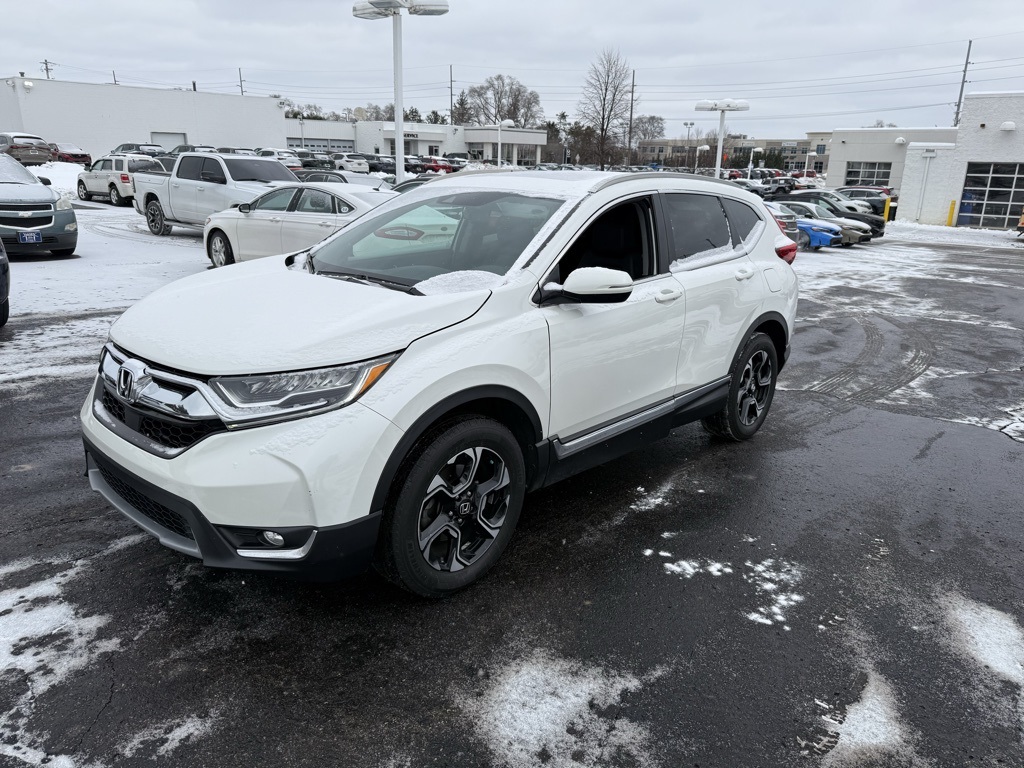 2017 Honda CR-V Touring's photo