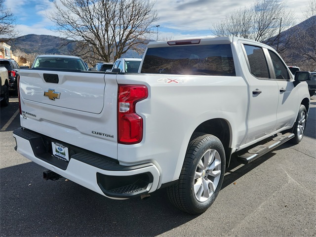 2021 Chevrolet Silverado 1500 Custom photo 3