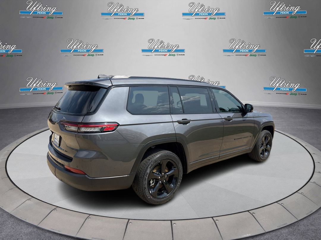 2025 Jeep Grand Cherokee Altitude X photo 3