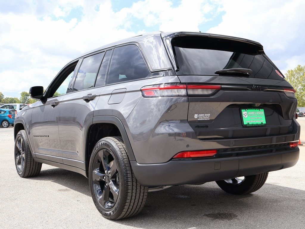 2025 Jeep Grand Cherokee Altitude X photo 3
