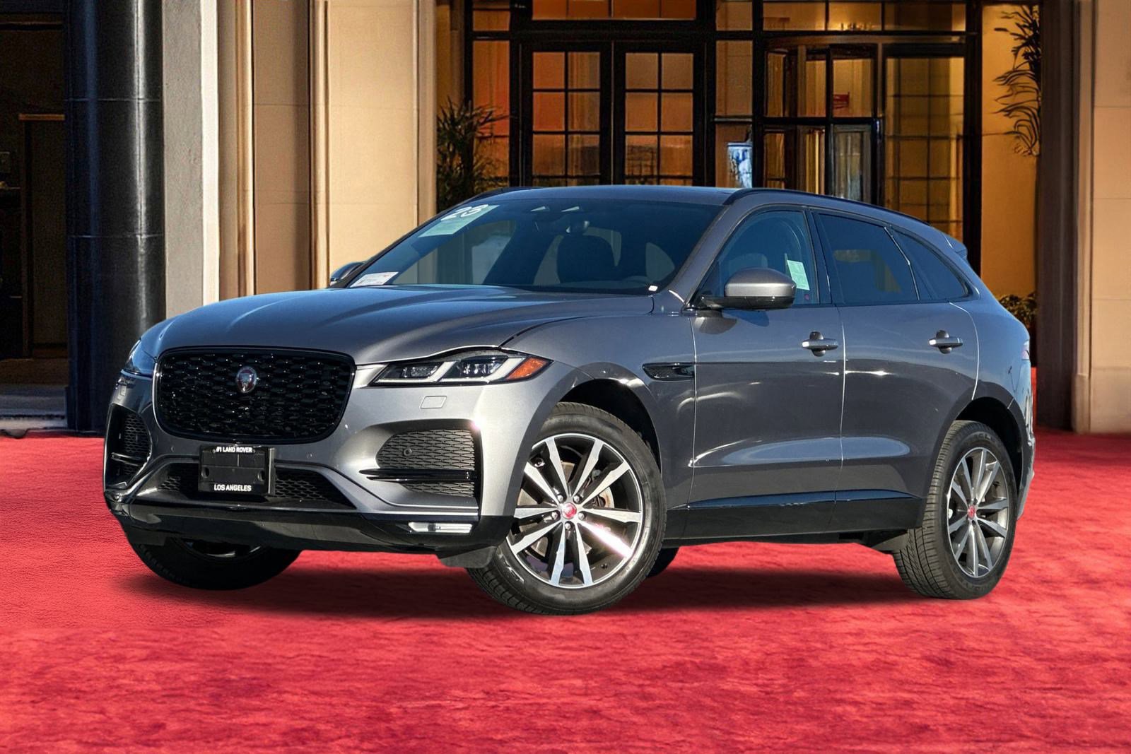 2023 Jaguar F-PACE S's photo