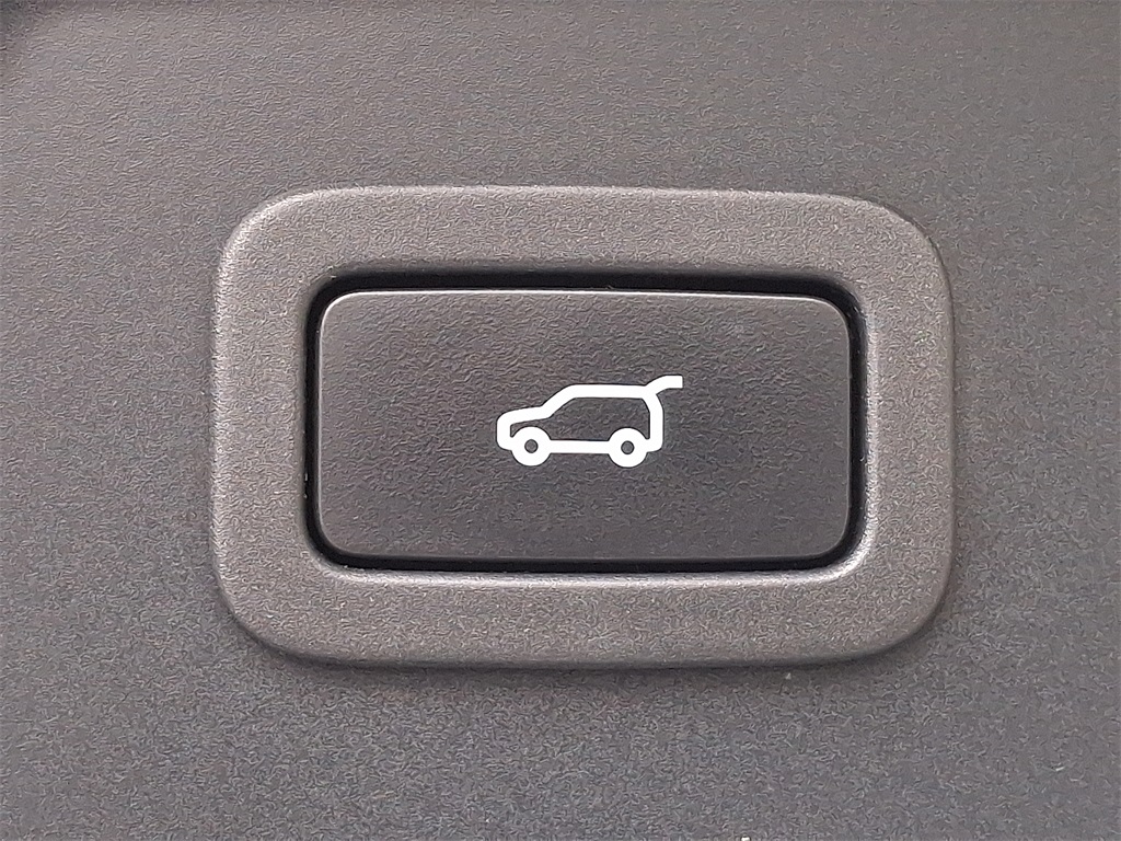 2020 Land Rover Range Rover Velar P250 R-Dynamic S photo 25