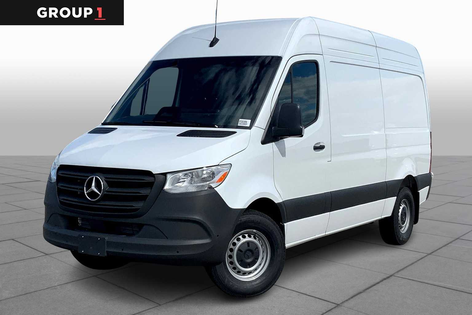 2025 Mercedes-Benz Sprinter Cargo Van Base's photo