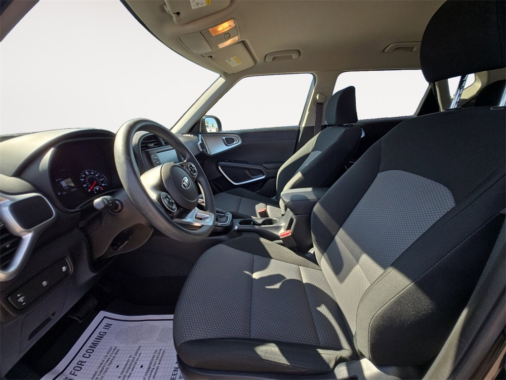 2020 Kia Soul LX photo 9