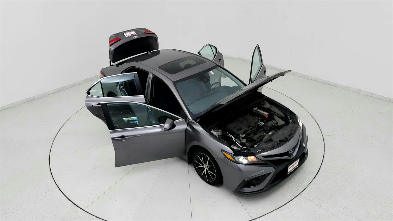 2022 Toyota Camry SE photo 19