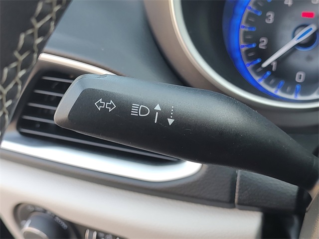 2023 Chrysler Pacifica Touring L photo 22