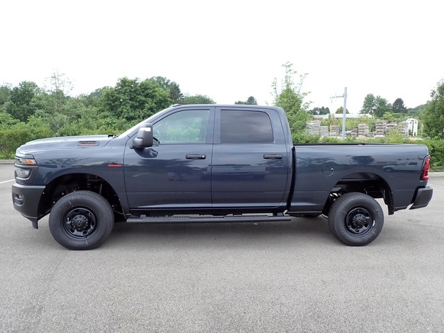 2025 Ram 2500 Tradesman photo 2