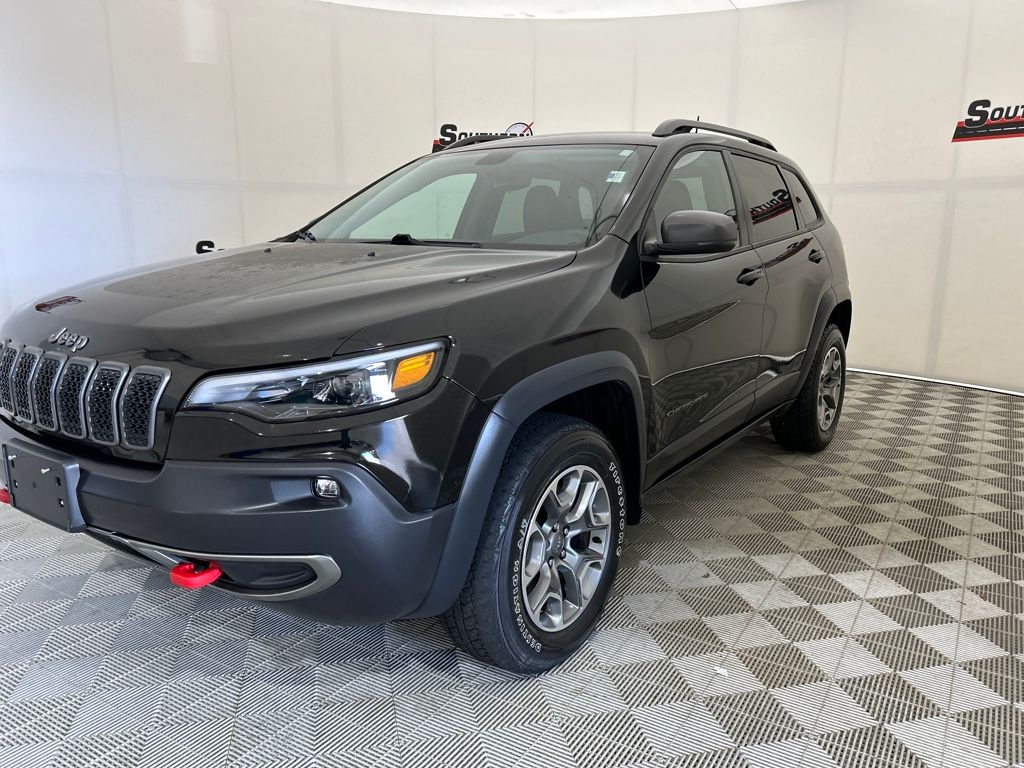 2020 Jeep Cherokee Trailhawk photo 2