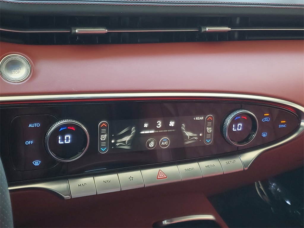 2023 Genesis GV70 3.5T Sport Advanced photo 23
