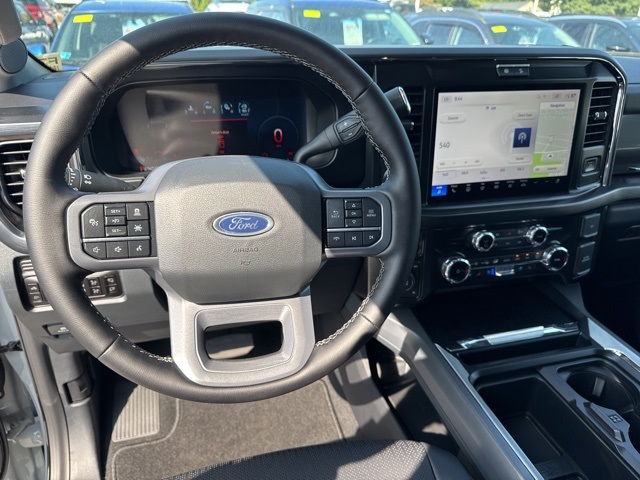 2025 Ford F-250 Lariat photo 14
