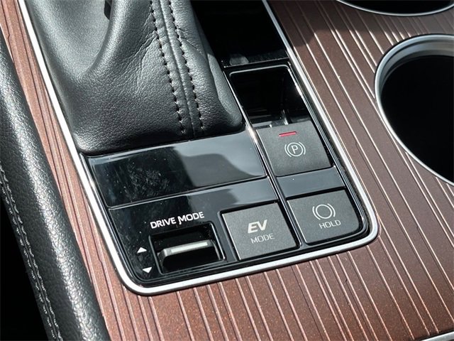 2022 Toyota Sienna XLE photo 6