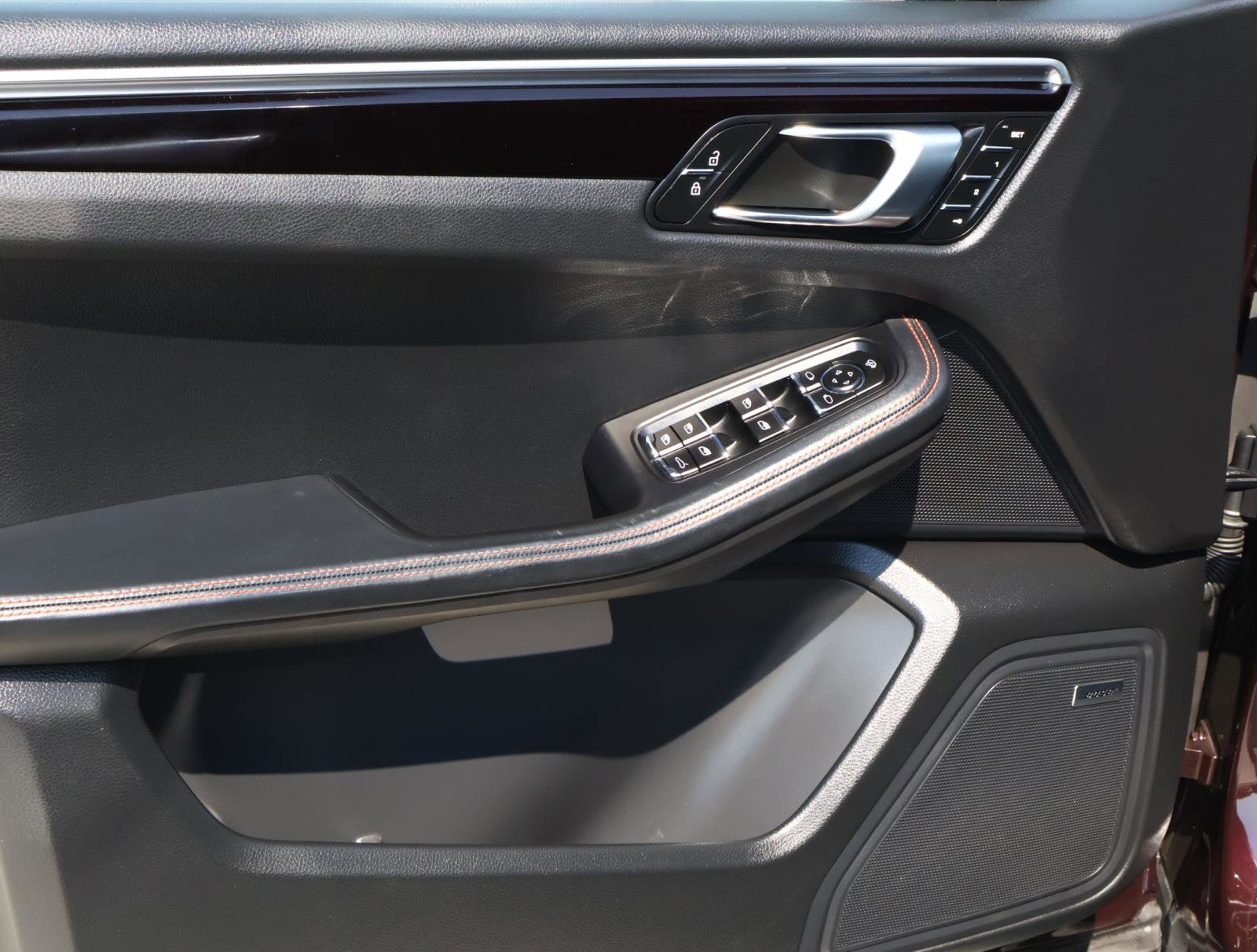 2023 Porsche Macan S photo 15