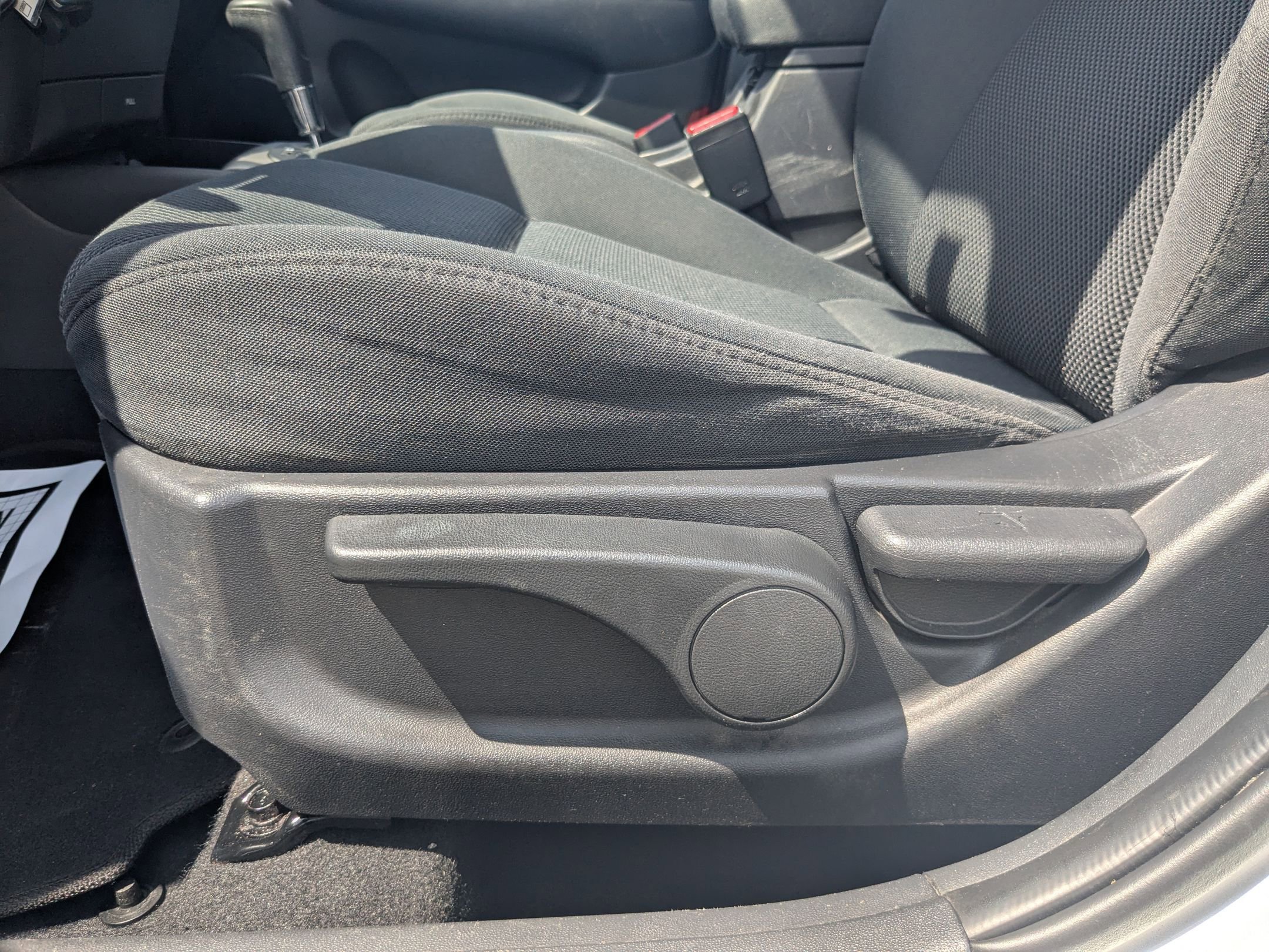 2010 Hyundai Elantra Touring GLS photo 14