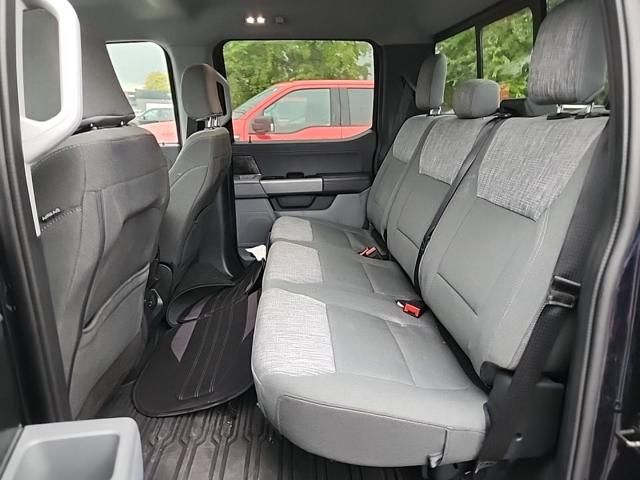 2023 Ford F-150 XLT photo 4