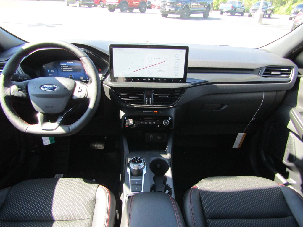 2025 Ford Escape ST-Line Select photo 11